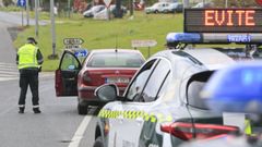 Foto de archivo de un control de la Guardia Civil