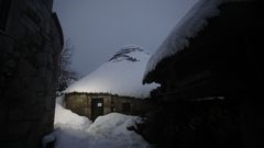 El temporal de nieve persiste en la monta�a lucense
