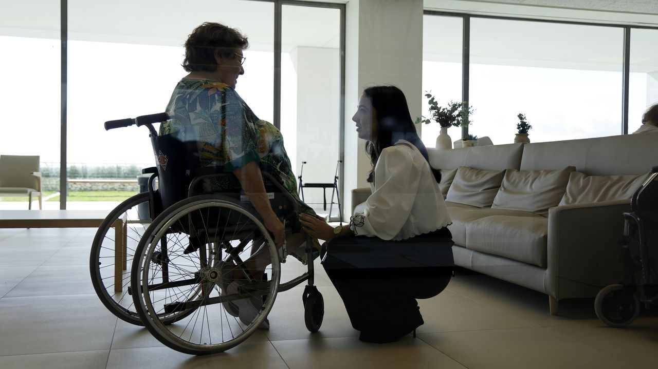 La residencia de mayores de Eirís, en A Coruña, ya tiene 120 usuarios y 117 trabajadores