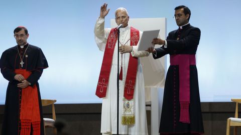 Encuentro del papa con voluntarios en Ifema