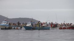 Inicio de la campa�a marisquera en Noia.