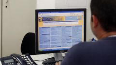 Grupo de delitos inform�ticos de la Polic�a Nacional