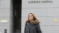 La exsecretaria general del PP, Mara Dolores de Cospedal, a la salida de la Audiencia Nacional