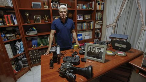 Hace 40 años la cámara del reportero Antonio Salmoral grabó las exclusivas imágenes de la tragedia el torero Francisco Rivera Paquirri en la plaza de Pozoblanco (Córdoba), hoy irreproducibles por sentencia judicial, y su hijo Antonio Salmoral junior rememora las sensaciones y el trabajo de su padre durante aquel fatídico día para el diestro gaditano