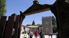 Patrimonio barbanzano.Fuera de la lista de Hispania Nostra. Tras el importante proyecto de rehabilitaci�n ejecutado en el edificio, el pazo de Goi�ns qued� oficialmente fuera de la lista roja este a�o.