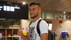 �scar Rodr�guez, ayer a su llegada a Peinador