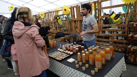 Feira do Mel e do Queixo de Goente, en As Pontes, en su pasada edici�n.