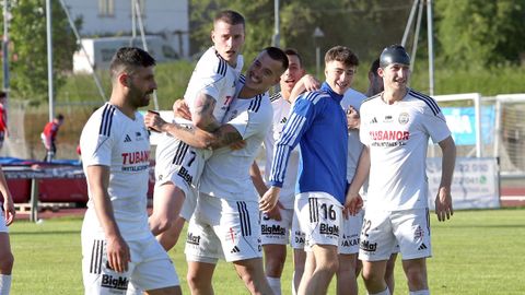 Partido de Preferente entre el Noia y el San Tirso El Noia ascendio  a Tercera RFEF