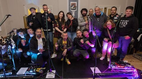 Z�nzar e Ruxe Ruxe fixeron festa o s�bado no Casino de Carballo