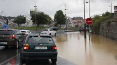 Rotonda del puente Nov�simo inundada por la tormenta