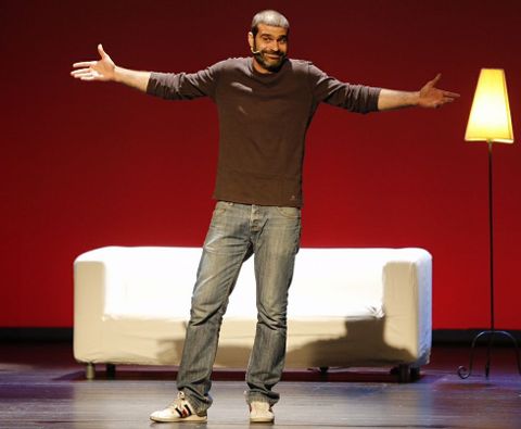 Dig�n estrena nuevo espect�culo en el Col�n. <span lang= es-es >eduardo p�rez</span>