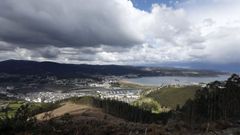 Espectacular vista sobre la r�a de Viveiro desde el mirador situado junto a la capilla del monte San Roque