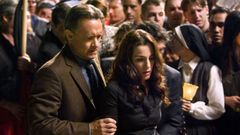 Tom Hanks y Ayelet Zurer en una de las escenas de la pel�cula.<br />�<br />