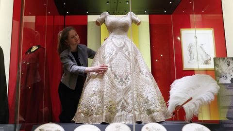 Vestido de la coronaci�n de 1953.