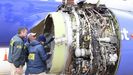 Una mujer fallece en un avión tras explotar un motor y ser succionada por la ventana