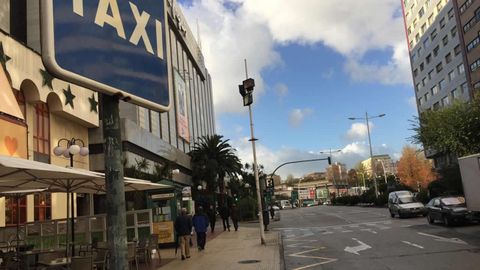 Parada de taxis vac�a cerca de El Corte Ingl�s en A Coru�a