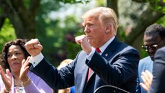 Trump durante el acto del D�a Nacioanl del Rezo, en el Rose Garden de la Casa Blanca