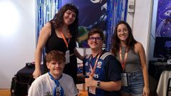 En la imagen, los integrantes de Games Pond. Alicia Puentes, M�nica Garc�a, Sergio Garc�a y Juan Garc�a