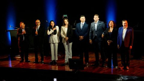 Candidatos a la primarias de la oposicin venezolana, en un debate el pasado julio.