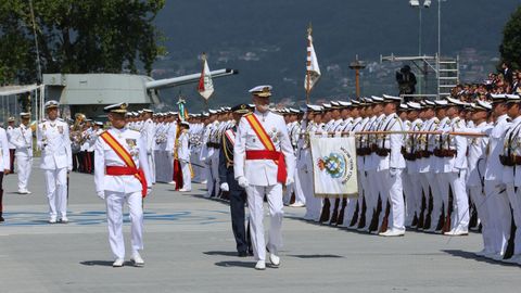 El rey Felipe VI a su llegada a la Escuela Naval de Marn