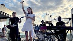La artista venezolana Joaquina canta en gallego en Os Xoves de C�dax
