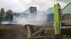 El incendio en las antiguas instalaciones de Pontesa, en Ponte Sampaio (Pontevedra), ocurrió el 6 de noviembre del 2022