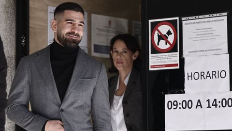 Ilia Topuria, a la salida de los juzgados de Madrid el pasado mi�rcoles d�a 7 de enero