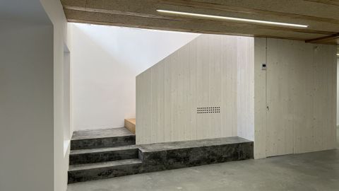 O Cluster da Madeira e o Deseño de Galicia (CMD), co motivo do Día Mundial da Construción Sostible, homenaxea o Centro Cultural Forges de A Fonsagrada, obra de FIRM Arquitectos