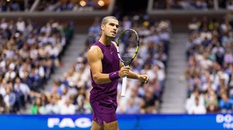 Carlos Alcaraz celebra un punto en su victoria en el US Open contra el italiano Bellucci
