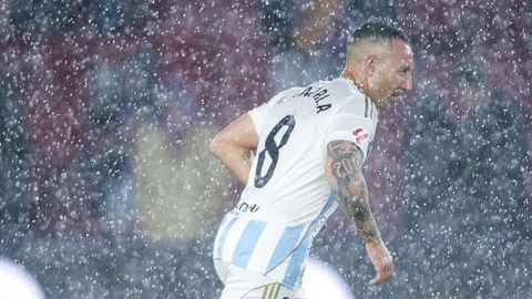 Santi Cazorla, en el Camp Nou