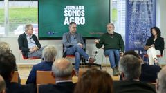 De izquierda a derecha, Jes�s Orejas, Juan Carlos Castro, Gonzalo Fern�ndez y la periodista Mar�a Cedr�n.