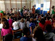 Los alumnos mostraron curiosidad por los distintos instrumentos. 