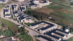Veterinaria. Inaugurado en 1991, foi dese�ado por Antonio Gonz�lez Trigo. Foi a Deputaci�n quen asumiu o gasto, que superou os 3.000 millones de pesetas, sendo no seu momento a xoia da coroa do campus de Lugo.