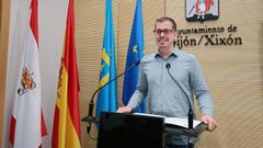 El portavoz de IU en el Ayuntamiento de Gij�n, Javier Su�rez Llana