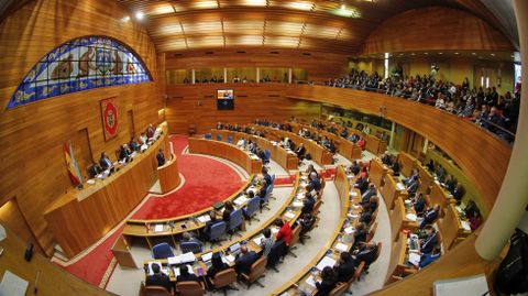 DESPU�S. El pazo de O H�rreo. El hemiciclo del Parlamento de Galicia se construy� en el patio del edificio que antes de recibir a los pol�ticos albergaba al Ej�rcito.