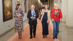 Tom y las diputadas del PSdeG por Lugo, en el Parlamento
