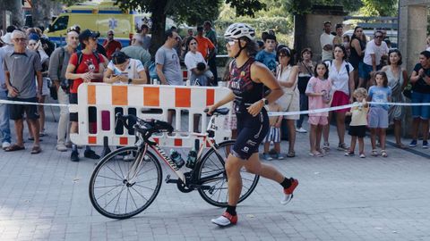 Edicin 2025 del triatln de Allariz, que tuvo que ser duatln por la suspensin de pruebas acuticas y nuticas debido a los incendios forestales.
