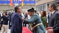 Gonz�lez Formoso recibe la Cruz de Plata de la Guardia Civil