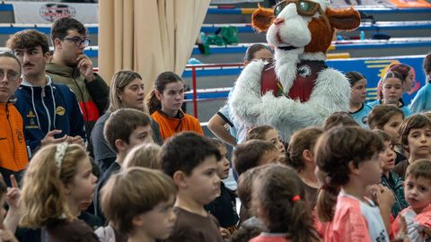 Xinzo vivi� un s�bado destinado a los ni�os y al baloncesto