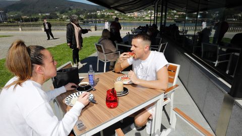 La terraza del Hotel U también es una buena opción en Viveiro
