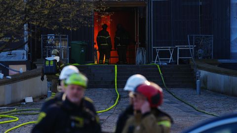 Incendio en el antiguo edificio de la Bolsa de Copenhague