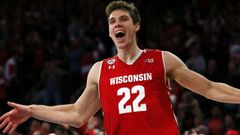 El Breog�n negocia con el agente de Ethan Happ.