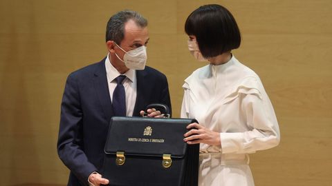 Pedro Duque le entrega la cartera de Ciencia e Innovacin a la nueva ministra, Diana Morant