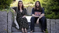 Miguel García y Ariadna Mato abandonaron las redes, saturados por las notificaciones.