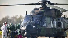 Un helic�ptero alem�n traslada a pacientes franceses con coronavirus.