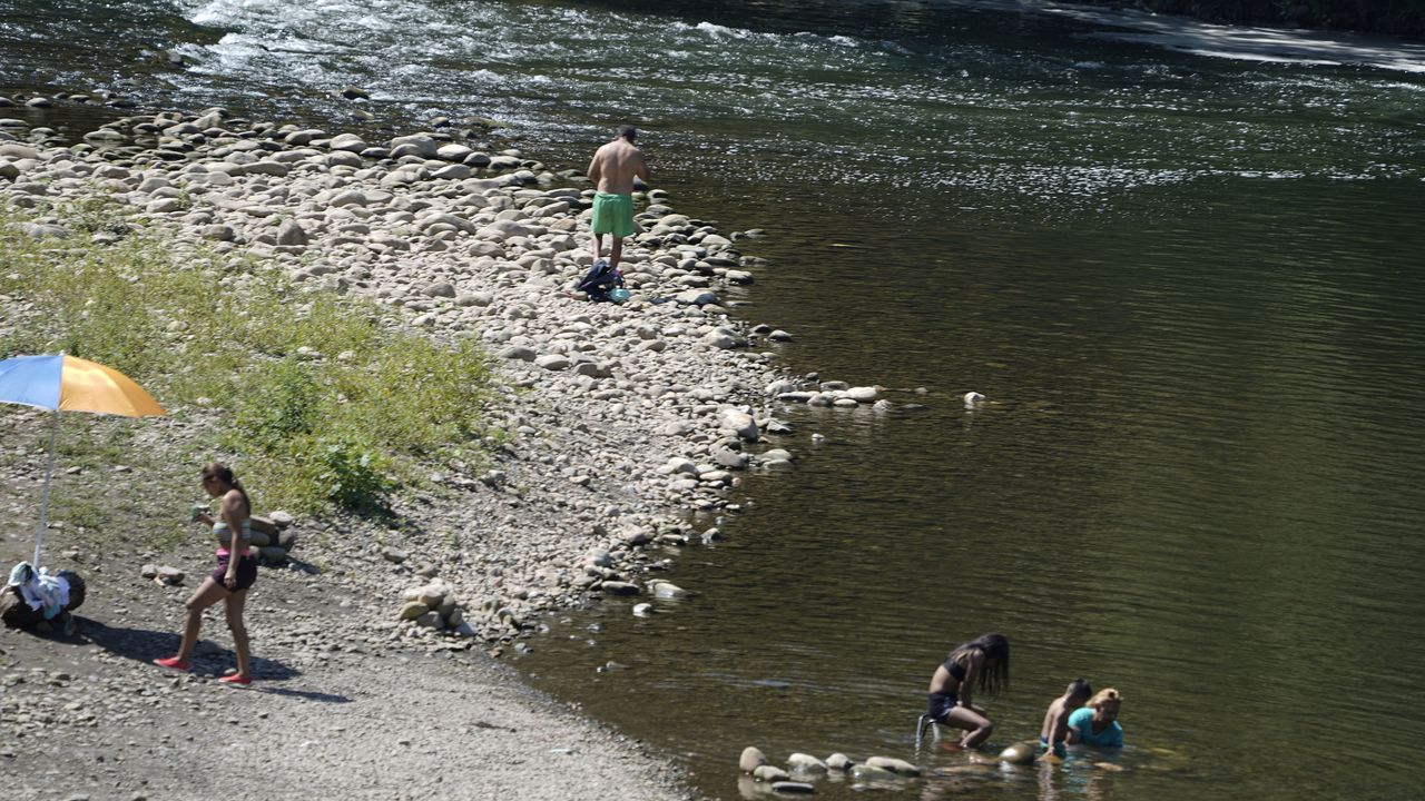 ¿Es legal bañarse en ríos y espacios naturales en Asturias? CHC explica ...