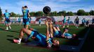 Borja Iglesias, en la imagen durante un entrenamiento, podr�a partir desde el banquillo,. 