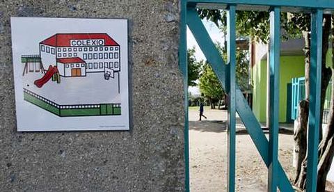 En el municipio de A Illa, todos los edificios pblicos estn sealizados con pictogramas.