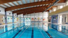 La piscina municipal de Sanxenxo está ubicada en Baltar, en Portonovo