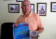 Alfredo Gonz�lez Vilela, co cartel do festival. 